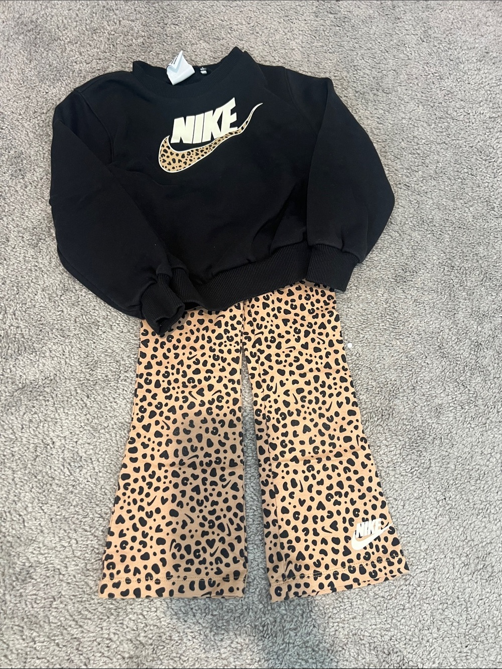 Nike Black Sweatshirt with Leopard Print Leggings